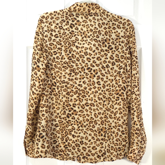 Guess Animal Print Button-Down Shirt - Picture 8 of 8